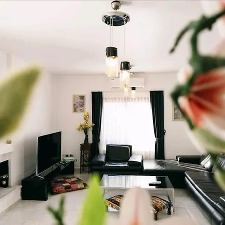 Willa Private 4 Bedroom Pool Villa, Bogaz Iskele