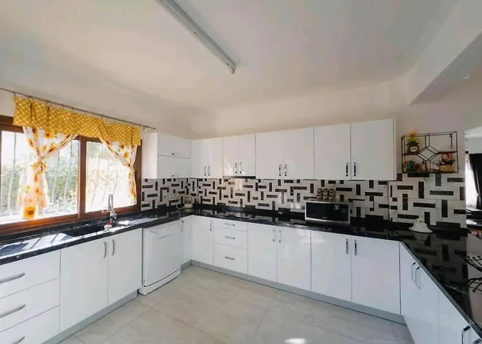 Willa Private 4 Bedroom Pool Villa, Bogaz Iskele Iskele District (Northern Cyprus)