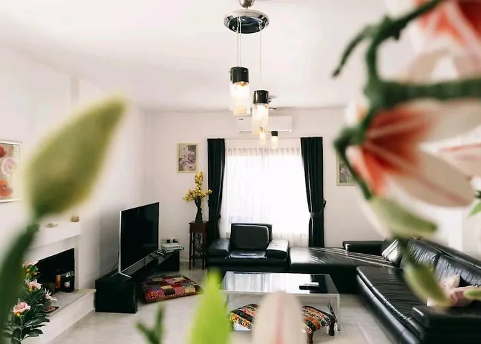 Willa Private 4 Bedroom Pool Villa, Bogaz Iskele